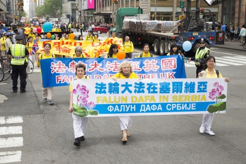2016 5 14 minghui falun gong newyork parade 11
