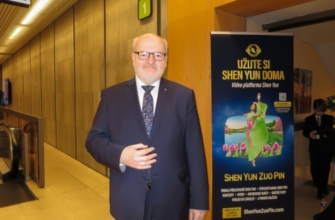2023-3-14-shenyun-wt2023_09
