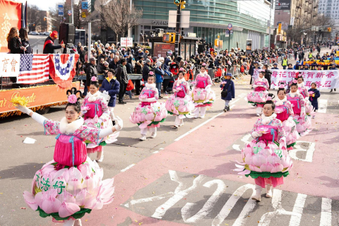 2025-2-4-ny-newyear-parade_13