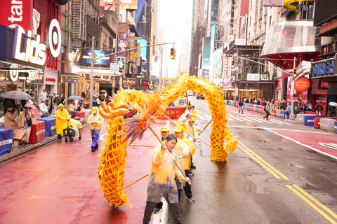 2025-5-11-nyc-513parade-c1-40