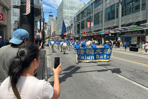 2025-7-14-canada-720-parade_13