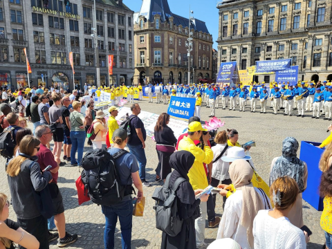 2025-8-13-holand-parade_08