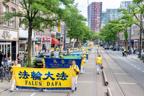 2025-8-13-netherlands-rotterdam-rally_03_v9H6Qsi