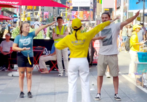 2025-8-27-timesqure-hongfa_04