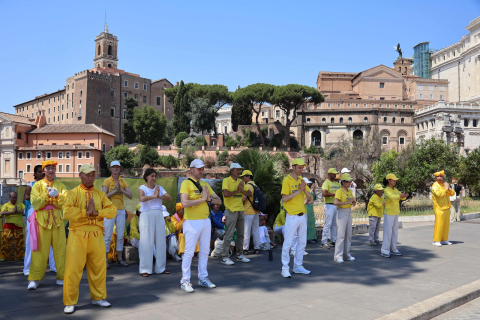 2026-7-4-italy-parade-08